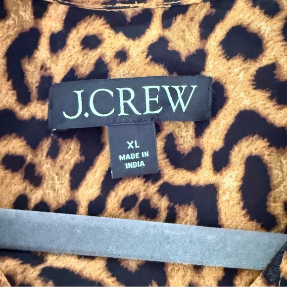 J. Crew button-up shirt in leopard crepe de chine Blouse Top Size XL - Picture 7 of 8